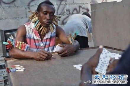 这哥们输的都无语了~.jpg