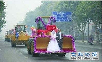 什么叫做大场面、奔驰，悍马车队都是浮云！.jpg