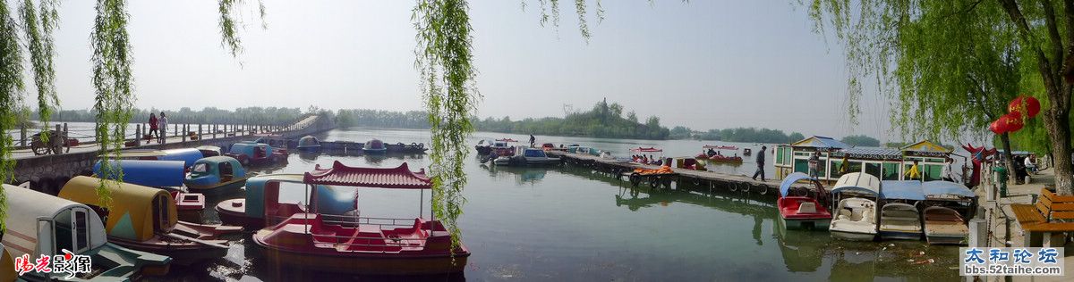 阳光镜头下的阜阳西湖5.jpg