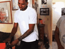 137db0aa787d8380200f1ff111b2e00f.gif